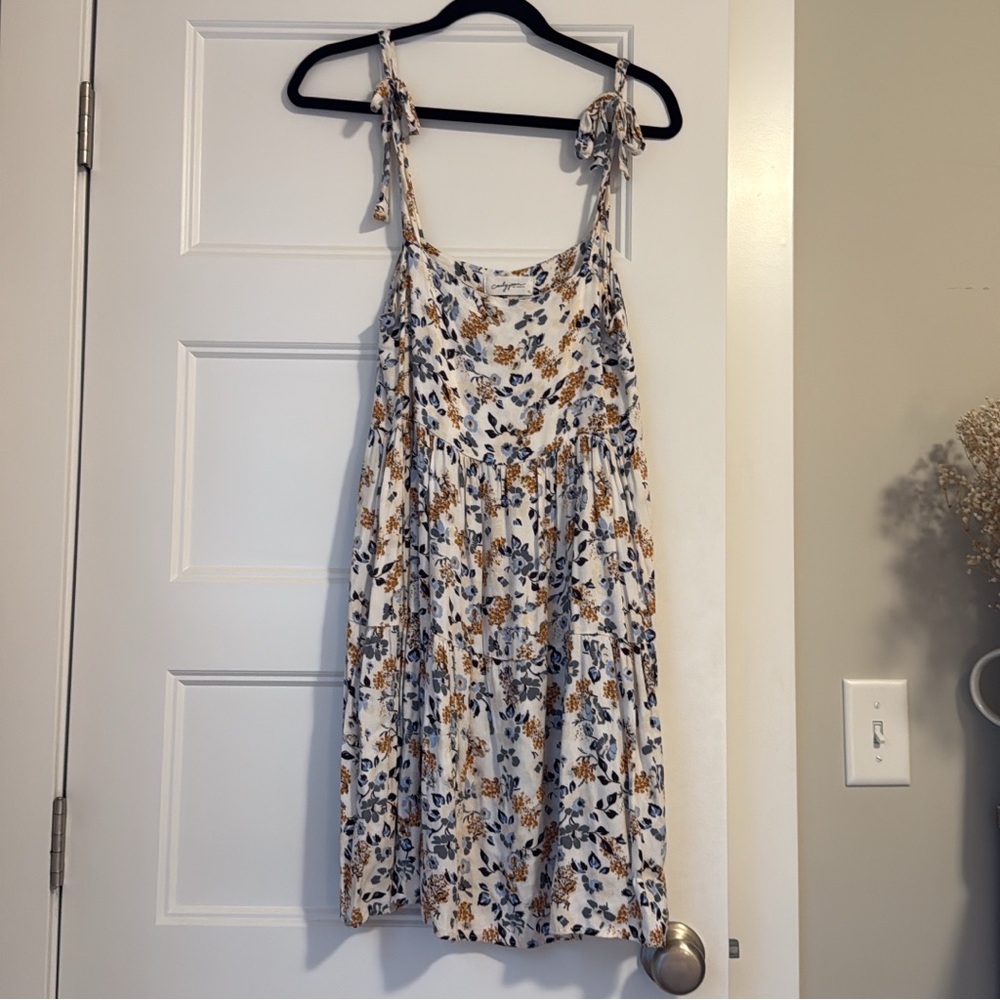 Carly Jean Los Angeles Floral Dress - White and Brown
